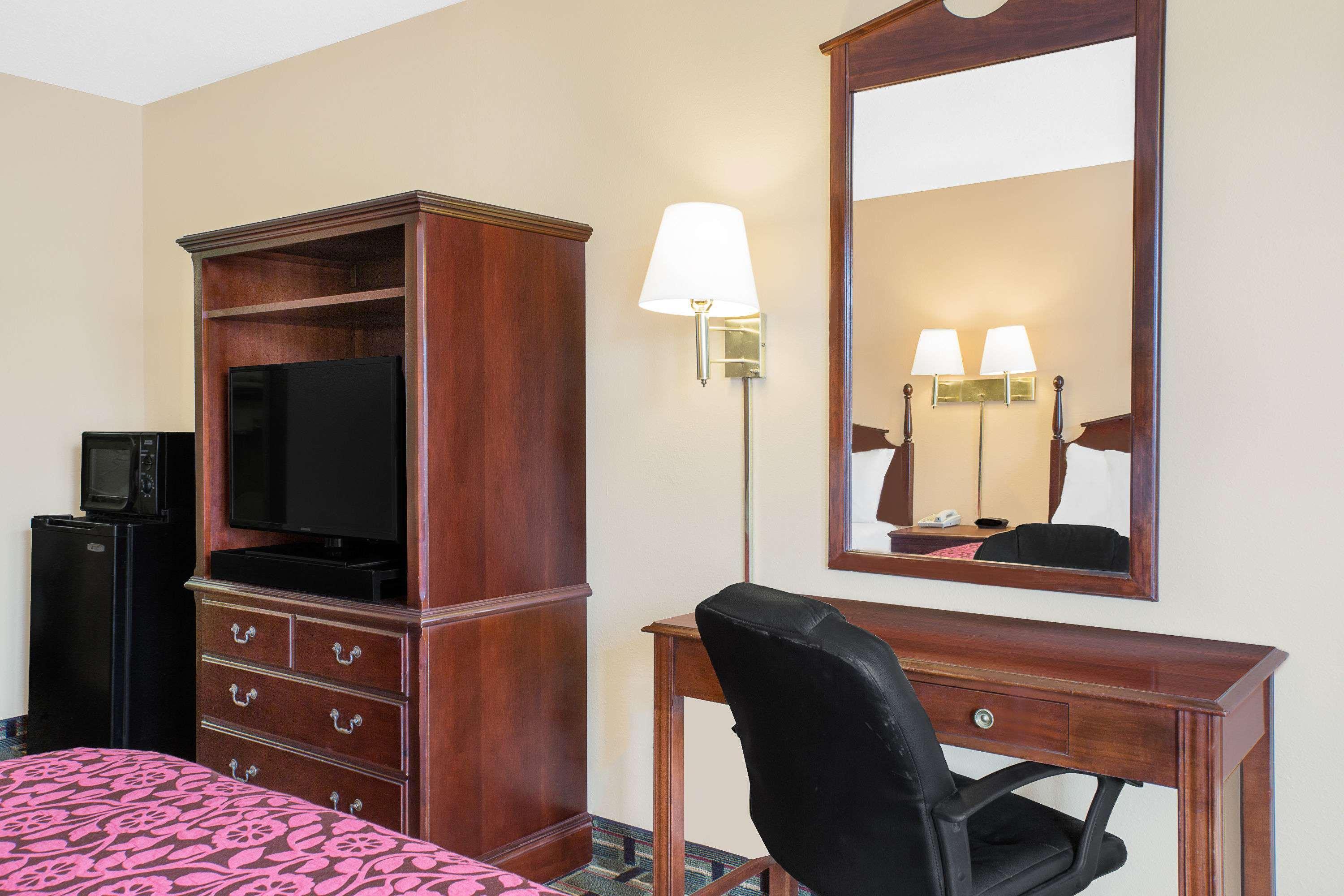 Meridian Inn Hotel Экстерьер фото